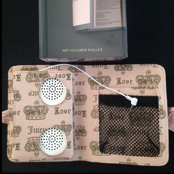 JUICY COUTURE pink MP3 Speaker player Wallet NEW